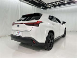 「バックフォルム」です。トランク・ラゲッジスペースには、多くの荷物を入れることが可能です。