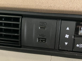 USB充電口を搭載しています!携帯電話の充電などに便利です!
