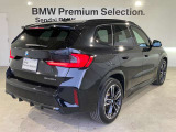 BMW xDriveの魅力は、走行状況と路面状況の変化をリアルタイムに把握し、4輪のトラクションを絶えず最大限に保つことで、どんなコンディションにおいても揺るぎない走りを実現させてくれます。