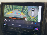 【パノラミックビューモニター】専用のカメラにより、上から見下ろしたような視点で360度クルマの周囲を確認することができます☆死角部分も確認しやすく、狭い場所での切り返しや駐車もスムーズに行えます。
