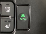 ★ECONスイッチ★ エコドライブを加速しよう!スイッチをONにすると、運転の仕方によるロスを抑え込み燃費をよくするようクルマが頑張ります(*^ー^*)燃費向上にチャレンジ♪