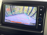 【バックカメラ】駐車時に後方がリアルタイム映像で確認できます。大型商業施設や立体駐車場での駐車時や、夜間のバック時に大活躍!運転スキルに関わらず、今や必須となった装備のひとつです!