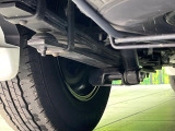 お車を安心してお乗りいただく為には、足回りの定期点検が欠かせません。サービスサポート(有償保証)では無料点検もご提供しており、安心のカーライフをお過ごしいただけるサポート体制が整っています。