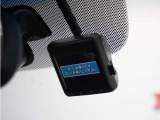 ◆ドライブレコーダー◆映像・音声などを記録する自動車用の装置です。 もしもの事故の際の記録はもちろん、旅行の際の思い出としてドライブの映像を楽しむことができます。