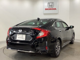 【Honda認定中古車 U-Select】 は3つの安心をお約束します。 1 Hondaのプロが整備した安心。 2 第三者機関がチェックした安心。 3 購入後もHondaが保証する安心。
