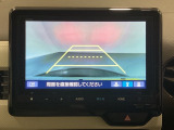 バックでの車庫入れも安心です! リアカメラが付いているバックモニター付のナビを装備しております。操作線もついており距離感も画面から確認できます。