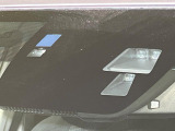 【スマートシティブレーキサポート】低速走行中に前方の車両等を認識し、衝突しそうな時は警報とブレーキで衝突回避と被害軽減をアシスト。より安全にドライブをお楽しみいただけます。
