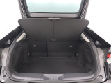 ラゲージスペースだって広々です!車種によっては床下収納やシートの折り畳み、またシートを動かして更にお荷物積めちゃいます♪