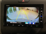 リアカメラ付で、後方をナビ画面で確認。車庫入れも安心です。もちろん、バックギアと連動しています。