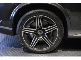メルセデスの認定中古車「サーティファイドカー」では、万一お車が故障した場合も、ご購入後1年間もしくは2年間※は走行距離にかかわらずメルセデス・ベンツ正規サービスネットワークで無料修理いたします