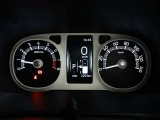 展示車は車の全てを知り尽くしたエキスパートが基本性能に関わる機能や状態を徹底的にチェックしています。消耗部品の事前交換など法定12ヶ月点検相当の点検・整備を必ず実施しています。