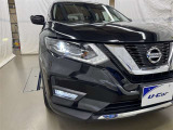 LEDヘッドライトです。デザイン性がよくとても明るいので、夜間の走行や悪天候でも安心です。しかも長寿命!