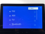 ブルートゥースに接続することにより、スマホに入ったお気に入りの音楽を車内で楽しむことができます♪あると本当に便利な機能になっています!