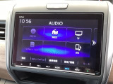 ナビ機能だけでなく、ミュージックサーバー、Bluetooth、フルセグテレビ、DVDとCD再生など、オーディオ機能がついています。