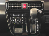 温度を設定すれば、自動で車内の温度管理をしてくれる優れものです♪ATミッションで運転楽々