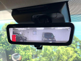 【デジタルインナーミラー】後席の大きな荷物や同乗者で後方が確認しづらい時でも安心!カメラが撮影した車両後方の映像をルームミラー内に表示。クリアな視界で状況の確認が可能です!