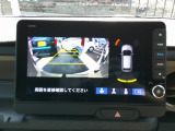 サンシェード内蔵大型ルーフコンソール!