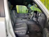 運転席シート廻りは使用感も少なく、良好な状態となっています。丁寧に使われていたことがよくわかりますね。