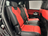 お車のドレスアップや快適・安全なドライブのため、各メーカーのディーラーオプション、ナビゲーション、カーフィルム・ドライブレコーダーなどの取り付け承ります。お気軽に申しつけください。
