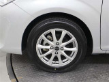 175/65R15サイズのタイヤになります。