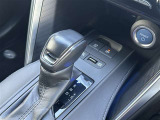 ☆トヨタ認定中古車の安心1 まるごとクリ-ニング☆室内外すみずみまで美しく仕上げています。