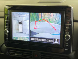 【アラウンドビューモニター】専用のカメラにより、上から見下ろしたような視点で360度クルマの周囲を確認することができます☆死角部分も確認しやすく、狭い場所での切り返しや駐車もスムーズに行えます。