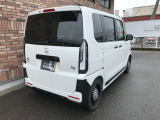 オプションになりますが、ボディーコーティングもご用意しております。新車の輝きに近づき、洗車などのお手入れも楽になりますよ。