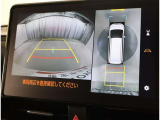 バックガイドモニターで、後方を確認しながら安心して駐車することができます。運転初心者も熟練者も必須の機能ですよ!