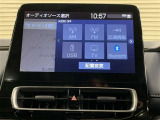 ディスプレイオーディオを装備。スマホとクルマをつなぐことでいろんなサービスが楽しめます。