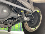 お車を安心してお乗りいただく為には、足回りの定期点検が欠かせません。サービスサポート(有償保証)では無料点検もご提供しており、安心のカーライフをお過ごしいただけるサポート体制が整っています。