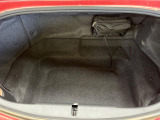 普段のお買い物や通勤、送迎等に十分な荷室スペースを確保しております。