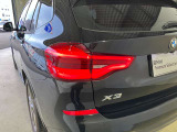 リアランプ 立体的な造形としてBMWらしい個性的なリアビューを明確化しました。