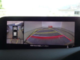バックガイドモニターを装備しています、車庫入れもラクラクです。パノラミックビューモニターを搭載しています、上からの画像も表示されます。