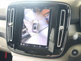 更に360&deg;ビューの単独表示も可能です 車を上から見下ろしたように車外を確認できるため、一切の死角がない状態で駐車が可能です