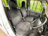 ドライバーによって運転しやすいポジションは異なり、あの車はどうなのか不安なこともありますよね。気になるお車は店頭で乗り込んでご確認いただけます♪