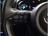 ハンドルから手を放さずに操作出来ますので、安全運転にもつながりますね