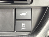 【パワーバックドア】スマートキーや運転席のボタンを押すだけでリアゲートが自動で開閉します!荷物を持っている時や、高い位置にあるバックドアを閉める際に便利な機能です♪
