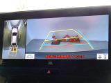 バックガイドモニターを装備しています、車庫入れもラクラクです。パノラミックビューモニターを搭載しています、上からの画像も表示されます。
