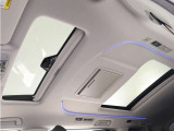 【ツインサンルーフ】サンルーフ装備車両!高級感もアップ、大人気オプション解放感溢れる快適なドライブをお楽しみください♪