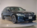 BMW認定中古車は第三者品質評価制度も採用しております。AIS方式による車両品質評価制度も導入し公平な車両コンデション評価を行うことにより車両品質の透明性を高めると同時に更なる信頼と安心をお届けします