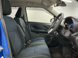 【運転席】シート周りは使用感も少なく、良好な状態となります。丁寧につかわれていたことがよくわかります。