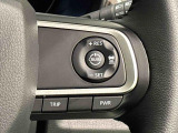 【アダプティブクルーズコントロール】走行中に先行車の様子を検知し先行車との距離のキープして長距離ドライブや渋滞時でも疲れにくくしてくれます。