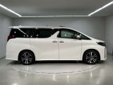 「こんな車屋さんがあるんだ!」、「おもしろい!」と感じていただけましたら、私どもも大変うれしく思います。ご来店のご感想、お待ちしております。