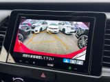 バックカメラのお写真です。駐車が苦手な方でも楽に駐車が行えますね♪