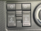 【両側パワースライドドア】スマートキーや運転席のスイッチで後席両側スライドドアの開閉が可能♪電動だから力を入れてドアを開ける必要が無く、小さなお子様でも簡単に開け閉めでき快適です♪