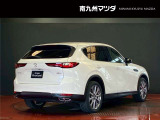 【CX-60】ドライビングエンターテインメントSUV。走ることの感動が感じられるクルマを目指し、五感で感じるクルマとの一体感と、心に響くエンジンサウンドと変速のリズムをつくり込みました。