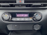 オートエアコン付ですので快適な車内温度を保てます。