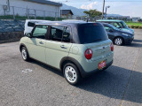 清潔な中古車展示場で皆様のご来店をお待ちしています。