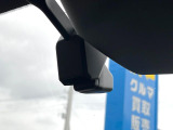 【ドライブレコーダー】ドライブレコーダー装備!走行中はもちろん、あおり運転や事故に遭遇した際、映像で記録し、万一のリスクに備えます。※記録用SDカードはお客様ご自身でご準備いただく必要があります。