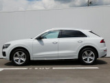 Q8 55 TFSI クワトロ デビューパッケージ ラグジュアリー 4WD